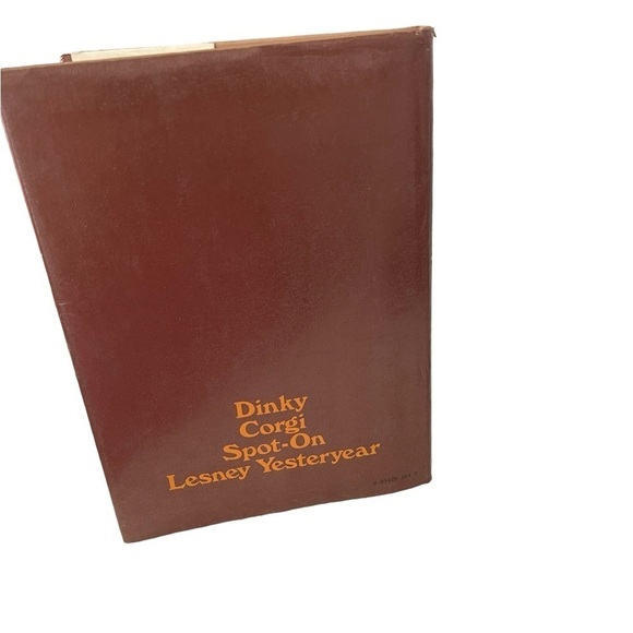 British Diecasts A Collector’s Guide to Toy Cars Vans Trucks GMK Thompson 1980. - Picture 2 of 8